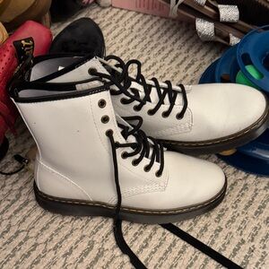 Doc Martens Size 7 Lace-Up Boots
